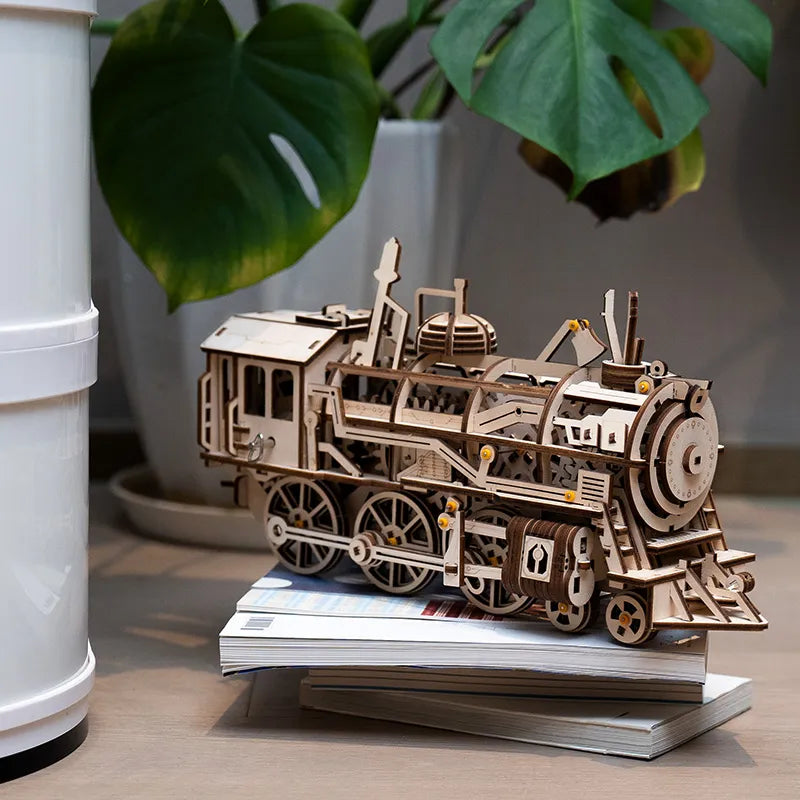 Locomotive 3D Wooden Puzzle Model lk701 - Holz Wunder